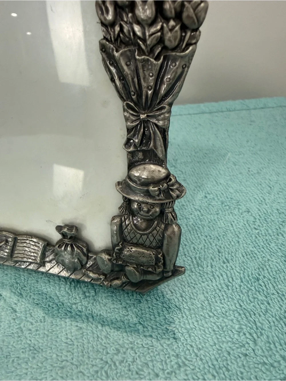 Granddaughter Embossed Silver-Style Decorative Picture Frame 6x5 in